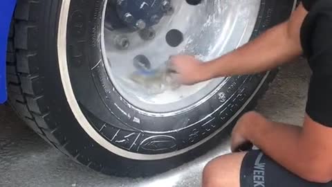 Tire polishing maintenance car repair repair maintenance