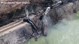 🚨BREAKING: Multiple people injured following cargo train derailment 📌sandstone, WV
