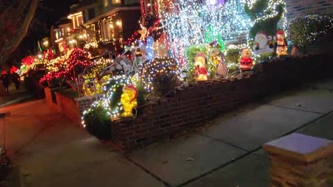 Walking Dyker Heights NYC's Best Decorated Neighborhood #christmas 🎄
