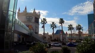 Spring 2024 arrives in Las Vegas: Sunshine and light wind at Tropicana Ave. and Las Vegas Boulevard