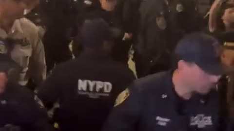 NYC: Last night in Brooklyn Bay Ridge, NYPD officers clashed with