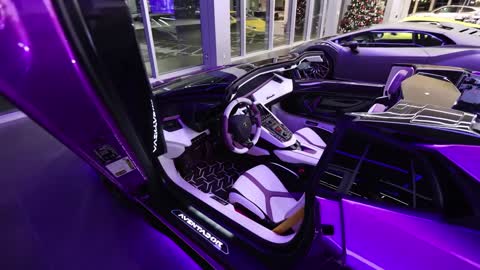 The purple # Lamborghini Bull has a sense of fighting. Who can see the color of the car