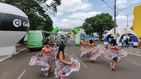 Conheça uma das danças regionais do Brasil