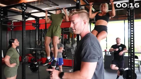 US Marines vs Fitness Influencers | WHO'S FITTER?