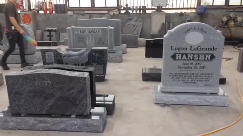 who is the best supplier of Granite Upright Headstones?