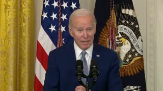 Joe Biden tries to read a poem off of his teleprompter