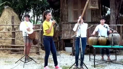 Viral Song From Thailand "La Mnorah Sang Ya"