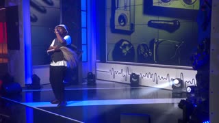 Mnqobi Yazo performs ‘Umlungu Wami’ — Massive Music - S6 Ep 31 - Channel O