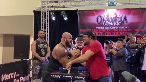 Adam Scherr vs Devon Larratt Arm Wrestling Fight