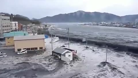 Tsunami Japan Nunca Visto Tan CERCA much loss of Japan in this tsunami 😳