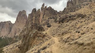 Central Oregon – Smith Rock State Park – Hiking the Canyon Ridge