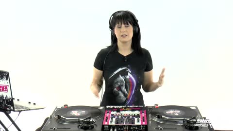 How to DJ | Perfect The Art of Playing Records on The Decks