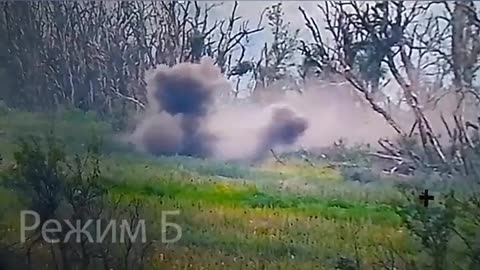 💥 Ukrainian Squad Hit by Artillery near Klishchiivka | Real Combat Footage