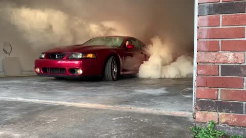 car drift 2004 Cobra Garage Burnout-2020