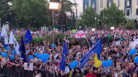 Tens of thousands rally in Georgia for EU membership