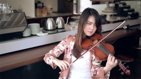 Despacito (Luis Fonsi, Daddy Yankee ft. Justin Bieber) Violin Cover by Kezia Amelia.mp4