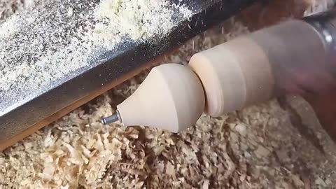 wood turning a speed spin top _DIY wooden spinning top_WooDGooD