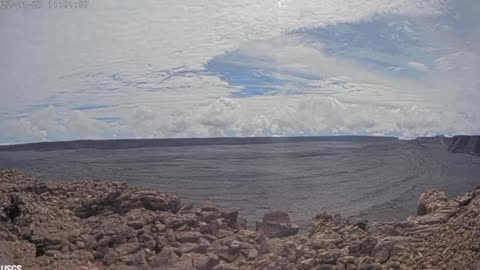 Timelapse Shows Mauna Loa Eruption in Hawaii