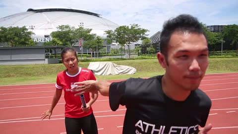 #Athletics101: Passing baton for beginners in a Track and Field Relay [Athletics for Beginners]