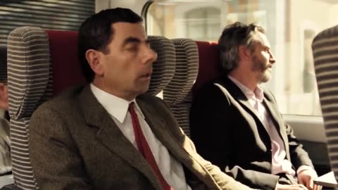 Hilarious Mr. Bean's Holiday Moment 🏖️"