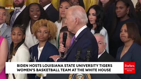 Biden forgets how many grandchildren he has, makes fool of himself at event