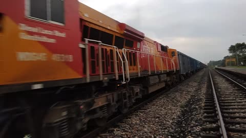 Indian Railway 😱😱 Crossing Railway Line 🤕🤬