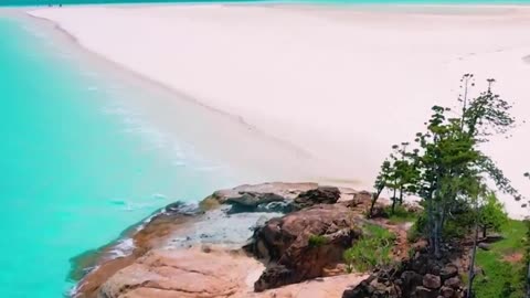 📍 Betty’s Beach, Whitsunday Islands, Australia