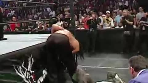 Great Khali vs Hornswoggle Legendary WWE match
