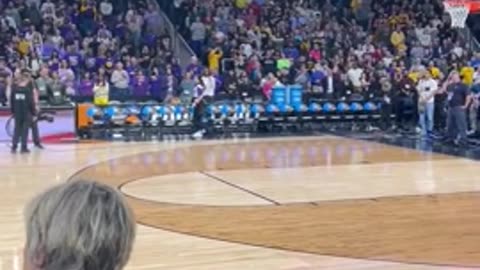 LSU Women’s Basketball Team skipped the National Anthem