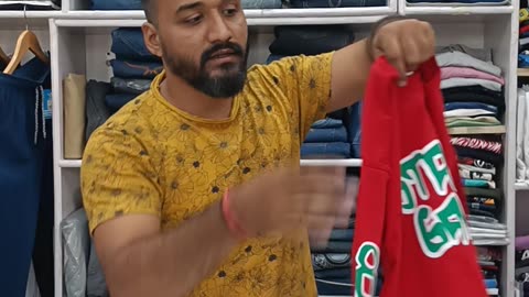 Red Gangs printed tshirt for unisex