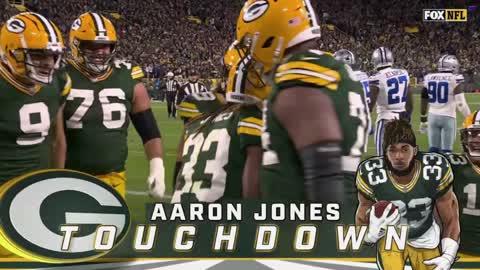 Aaron Jones scores and does the Marshawn Lynch celebration