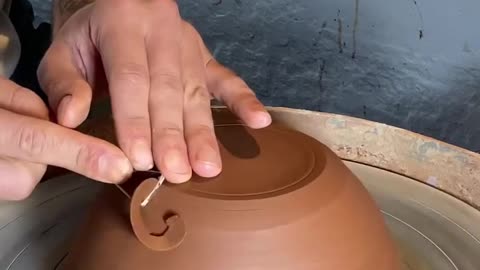 making ceramic bowls start to finish - pottery (#shorts)