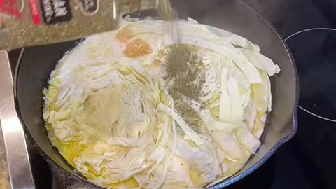 1_Cabbage Alfredo W Italian Meatballs 🔥🔥#LearnOnTikTok