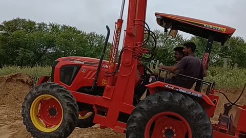 Kubota tractor loader
