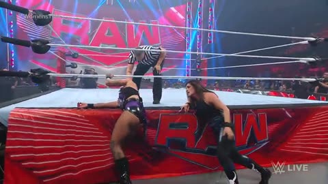 RAW wrestling nia jax vs ripley