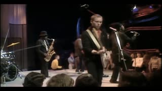 The English Beat - Mirror in The Bathroom (extended, live play)