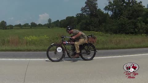 Alex Riding in MO, 2016 Motorcycle Cannonball