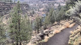 Central Oregon – Steelhead Falls – Overlooking the High Desert Basin – 4K