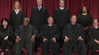 Supreme Court temporarily halts end to Title 42