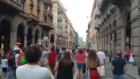 Italy: In over 80 cities in Italy people gathered to protest against the Green Pass