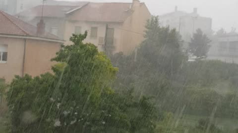 Very heavy rain in Clermont-Ferrand, france
