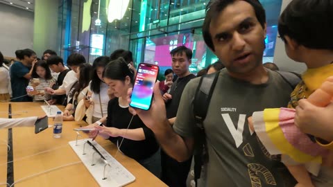 iPhone 15 Pro Max at Apple Store China