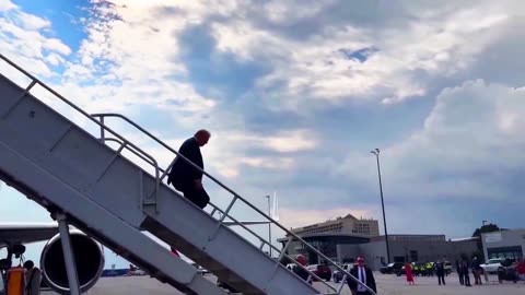 REAL LOVE FOR THE REAL PRESIDENT!!! ❤️🇺🇸 Trump’s Glorious Arrival Captivates Supporters