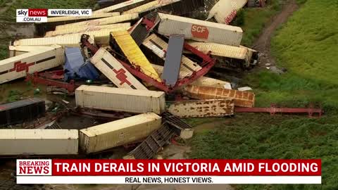 Train derails in Inverleigh, Victoria