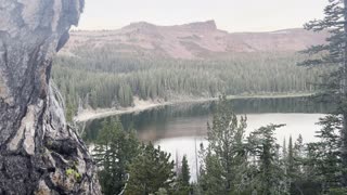 Ascending Shale Rock Overlooking Three Creek Lake – Tam McArthur Rim Trail – Central Oregon – 4K