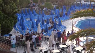 swimming pool stampede for sunbeds at Dunas Mirador, Maspalomas, Gran Canaria