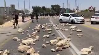 Zionists Blocking Roads With Rocks To Stop Aid Trucks