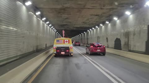 HONK HONK! TUNNEL WITH THE CONVOY!
