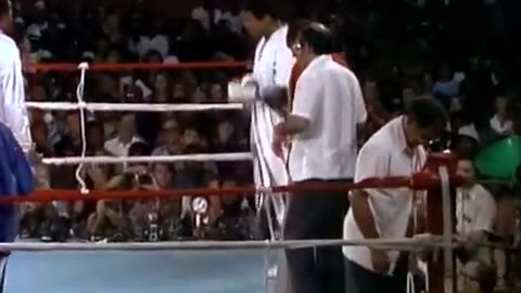 George Foreman vs Muhammad Ali - Oct. 30, 1974 - Entire fight - Rounds 1 - 8 & Interview