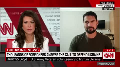 CNN interviews an American volunteer in Kyiv, volunteers are sent to the capital